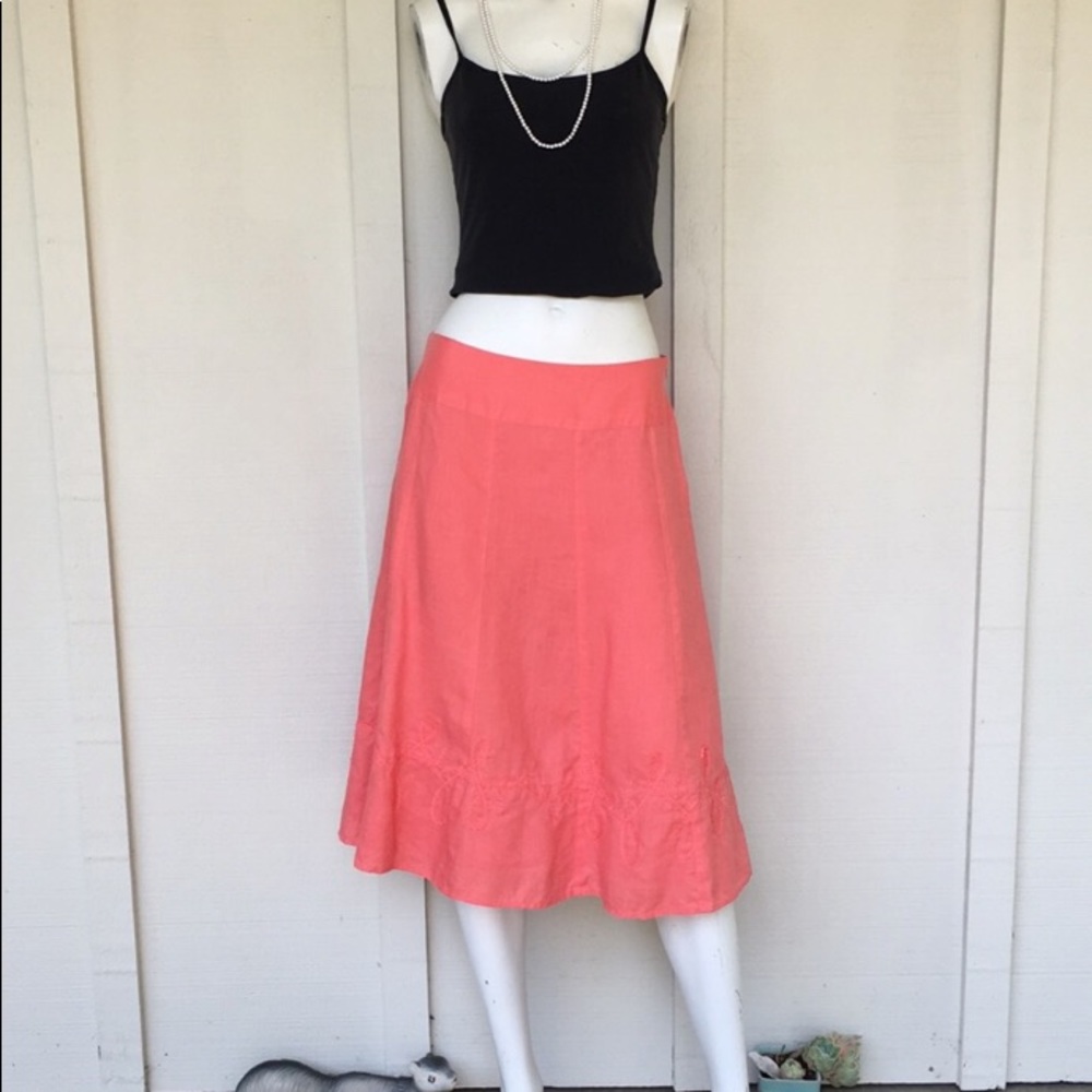 NWOT Coral embroidered skirt